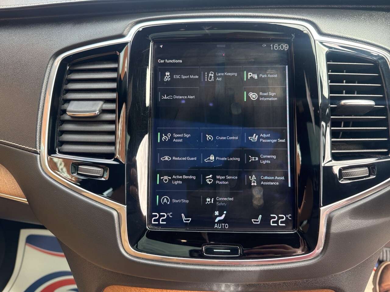 2017 VOLVO XC90 2017 VOLVO XC90