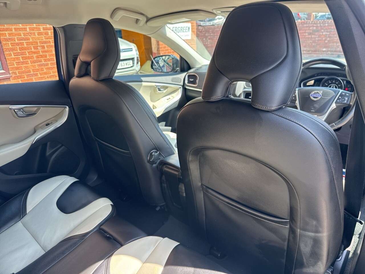 2014 VOLVO V40 CROSS COUNTRY 2014 VOLVO V40 CROSS COUNTRY
