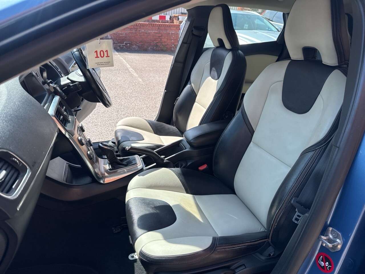 2014 VOLVO V40 CROSS COUNTRY 2014 VOLVO V40 CROSS COUNTRY