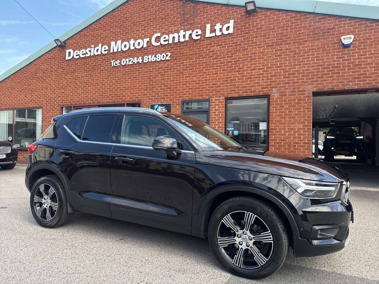 A 2018 VOLVO XC40 2.0 D3 Inscription SUV 5dr Diesel Auto Euro 6 (s/s) (150 ps) 360 Degree cam A 2018 VOLVO XC40 2.0 D3 Inscription SUV 5dr Diesel Auto Euro 6 (s/s) (150 ps) 360 Degree cam
