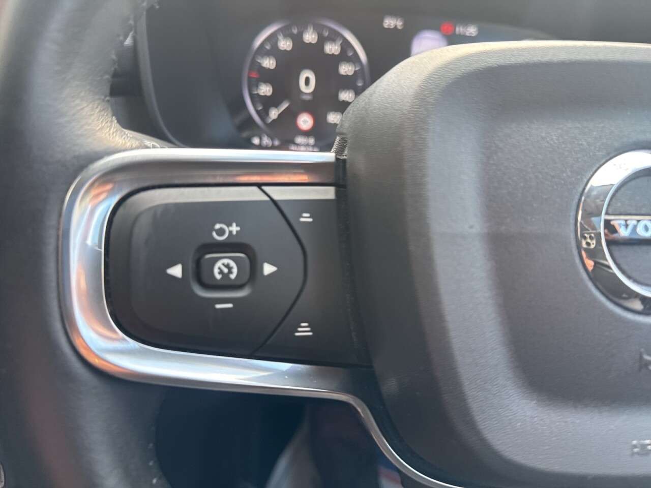2018 VOLVO XC40 2018 VOLVO XC40