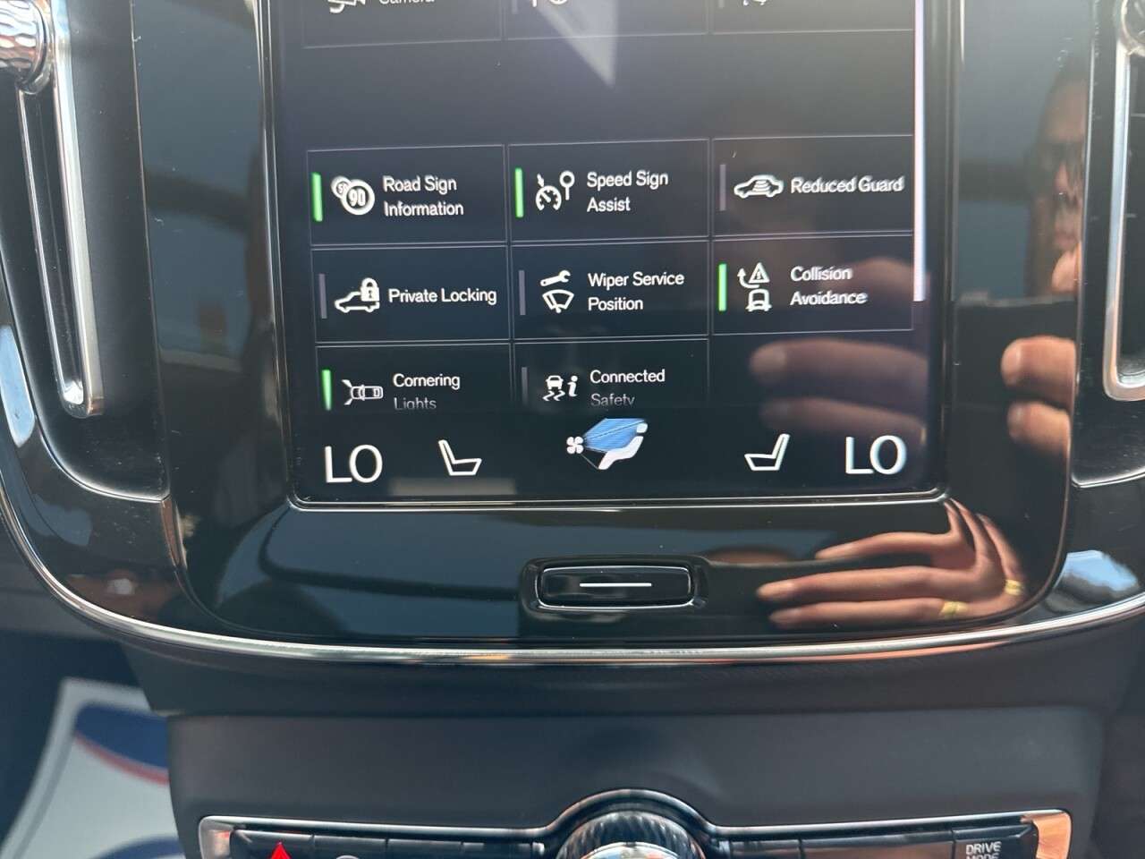 2018 VOLVO XC40 2018 VOLVO XC40