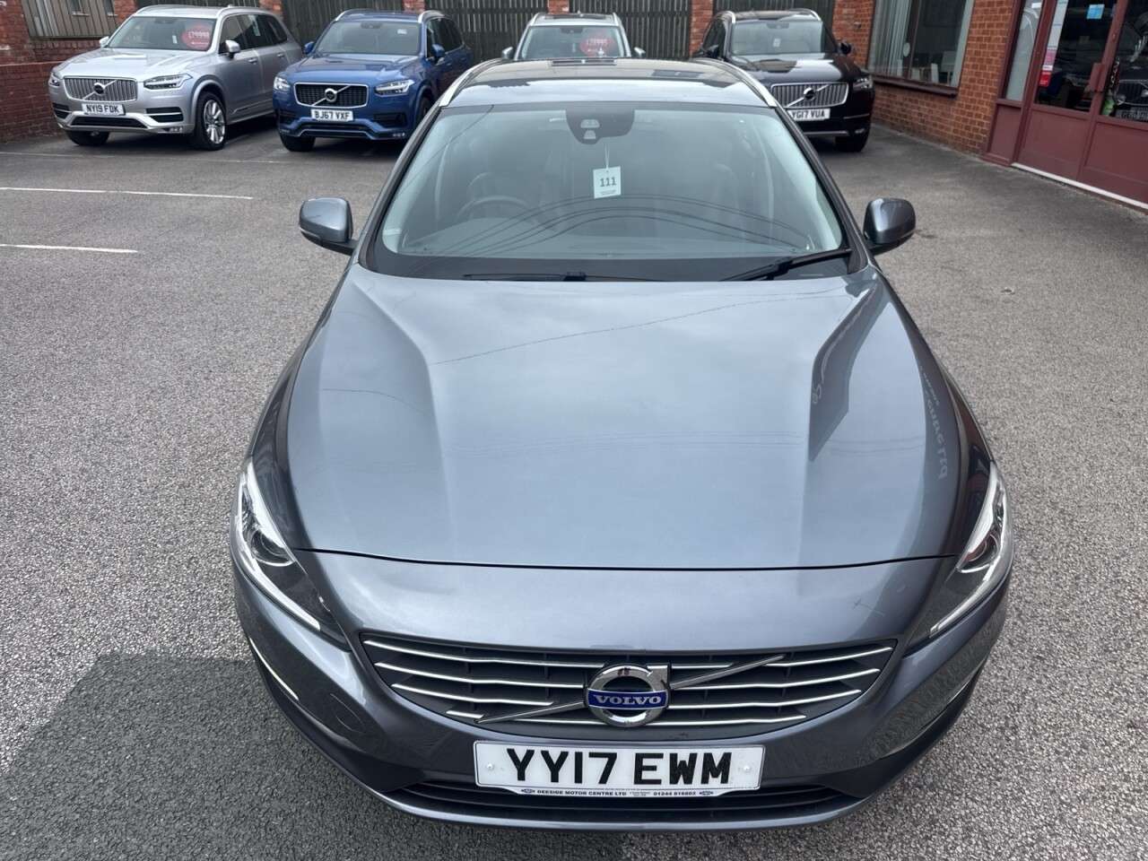 2017 VOLVO V60 2017 VOLVO V60