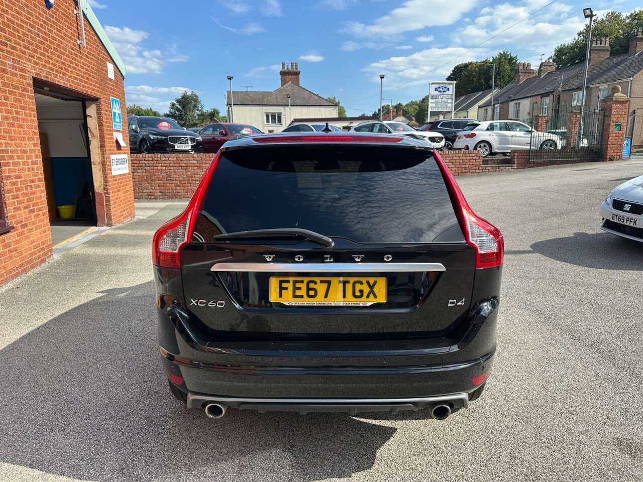 2017 VOLVO XC60 2017 VOLVO XC60