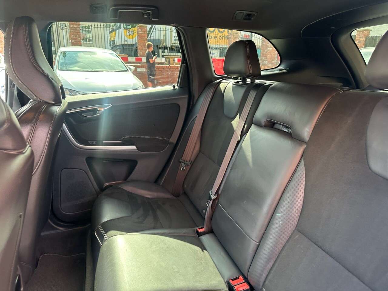 2017 VOLVO XC60 2017 VOLVO XC60