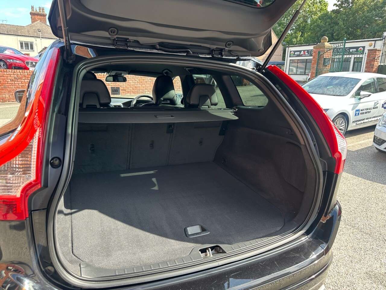 2017 VOLVO XC60 2017 VOLVO XC60