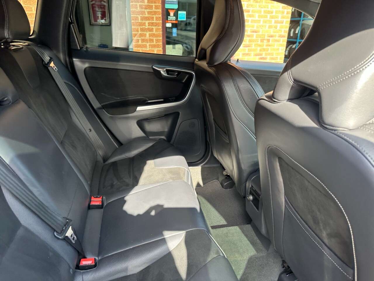 2017 VOLVO XC60 2017 VOLVO XC60