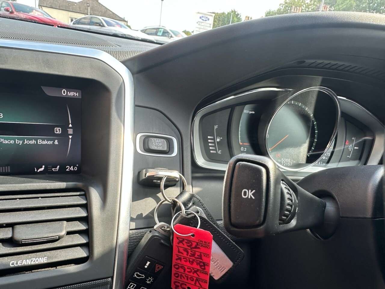 2017 VOLVO XC60 2017 VOLVO XC60