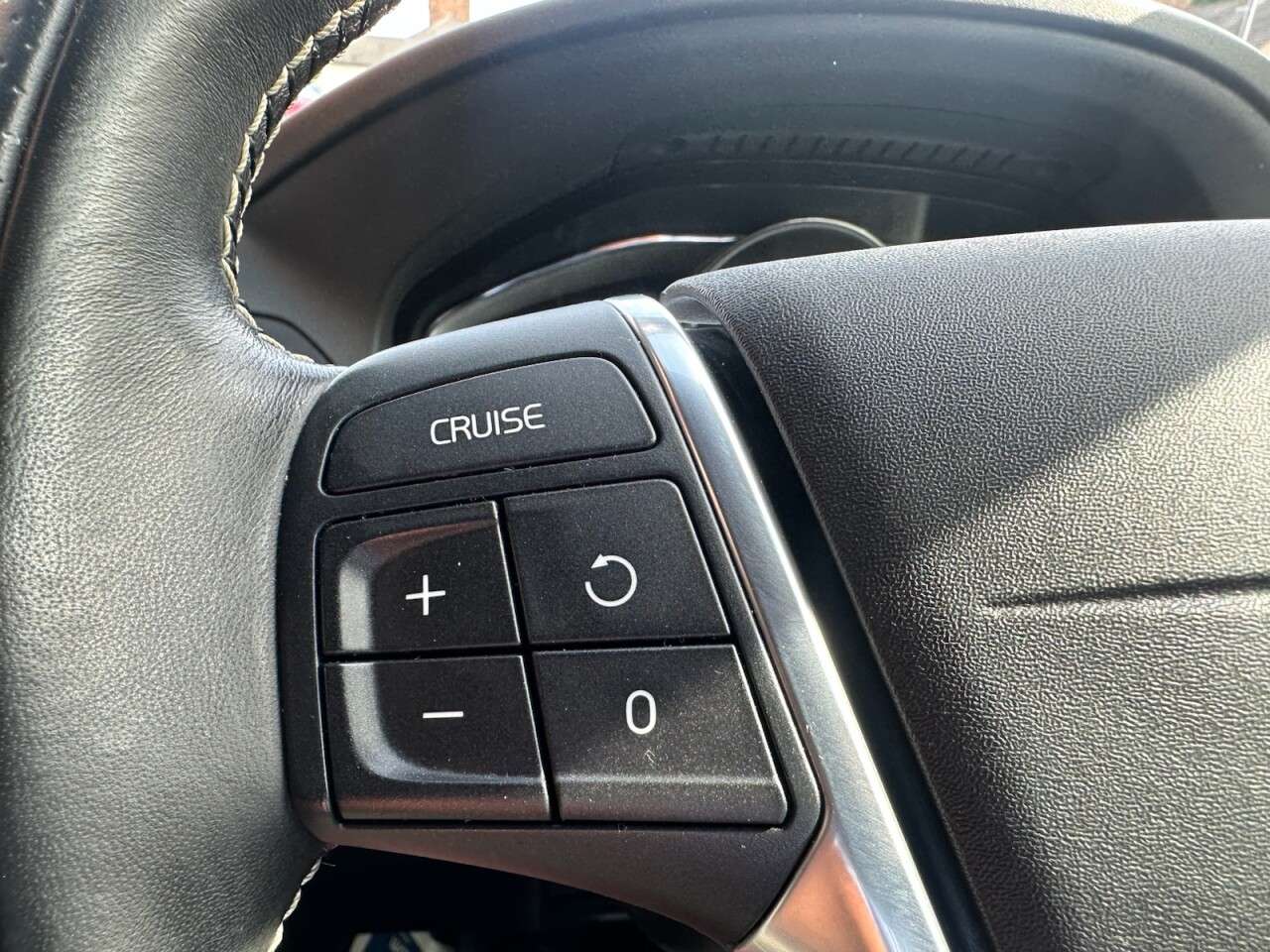 2017 VOLVO XC60 2017 VOLVO XC60