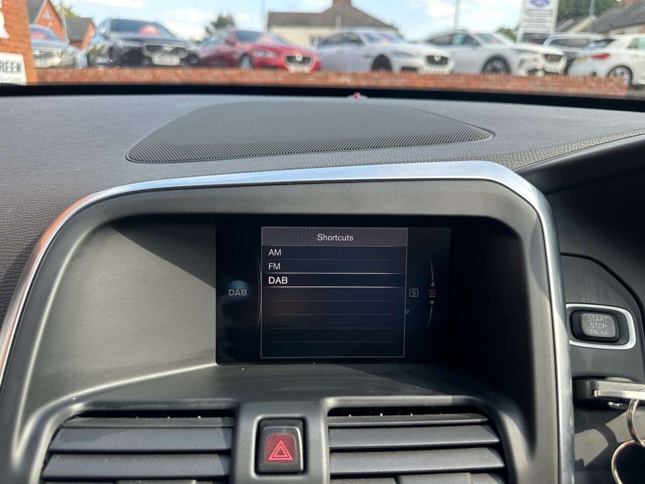 2017 VOLVO XC60 2017 VOLVO XC60