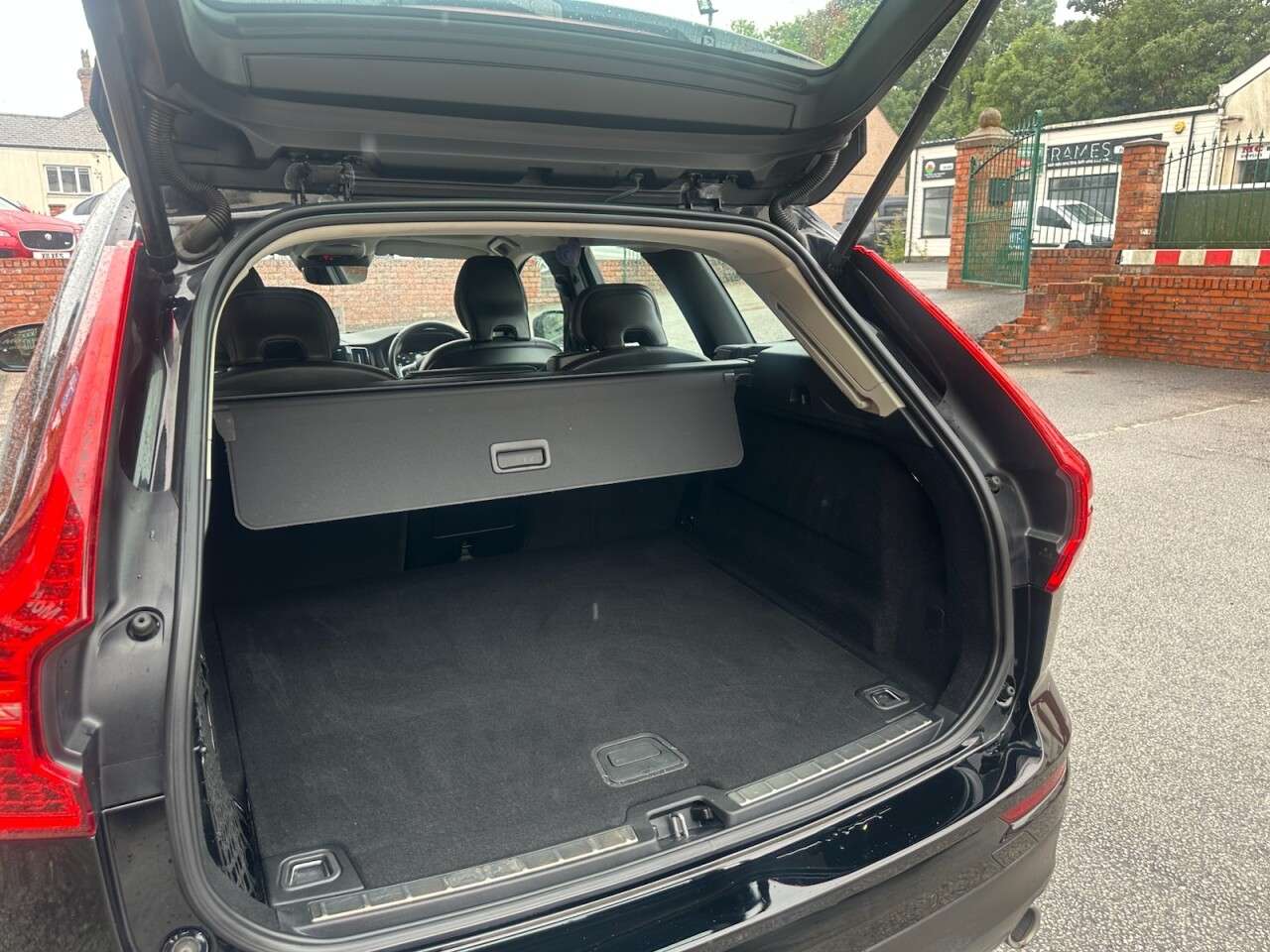 2020 VOLVO XC60 2020 VOLVO XC60