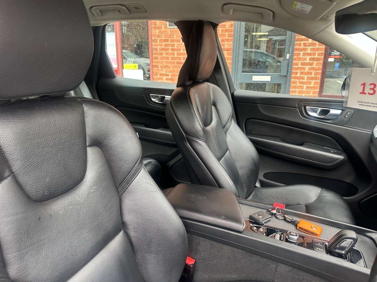 2020 VOLVO XC60 2020 VOLVO XC60