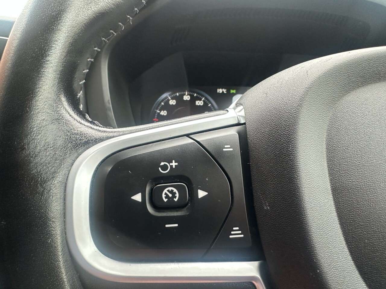 2020 VOLVO XC60 2020 VOLVO XC60