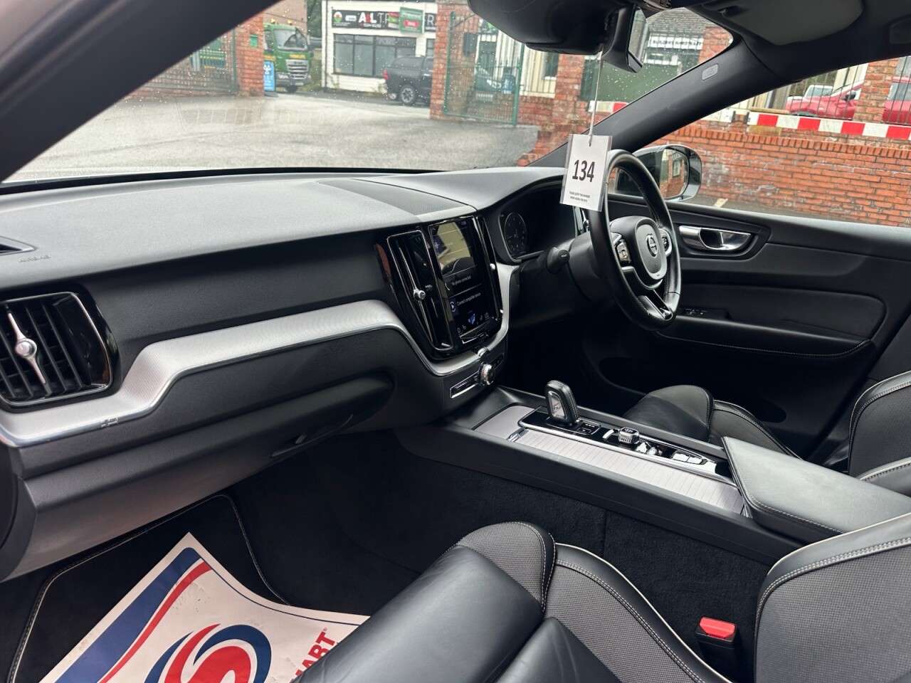 2021 VOLVO XC60 2021 VOLVO XC60
