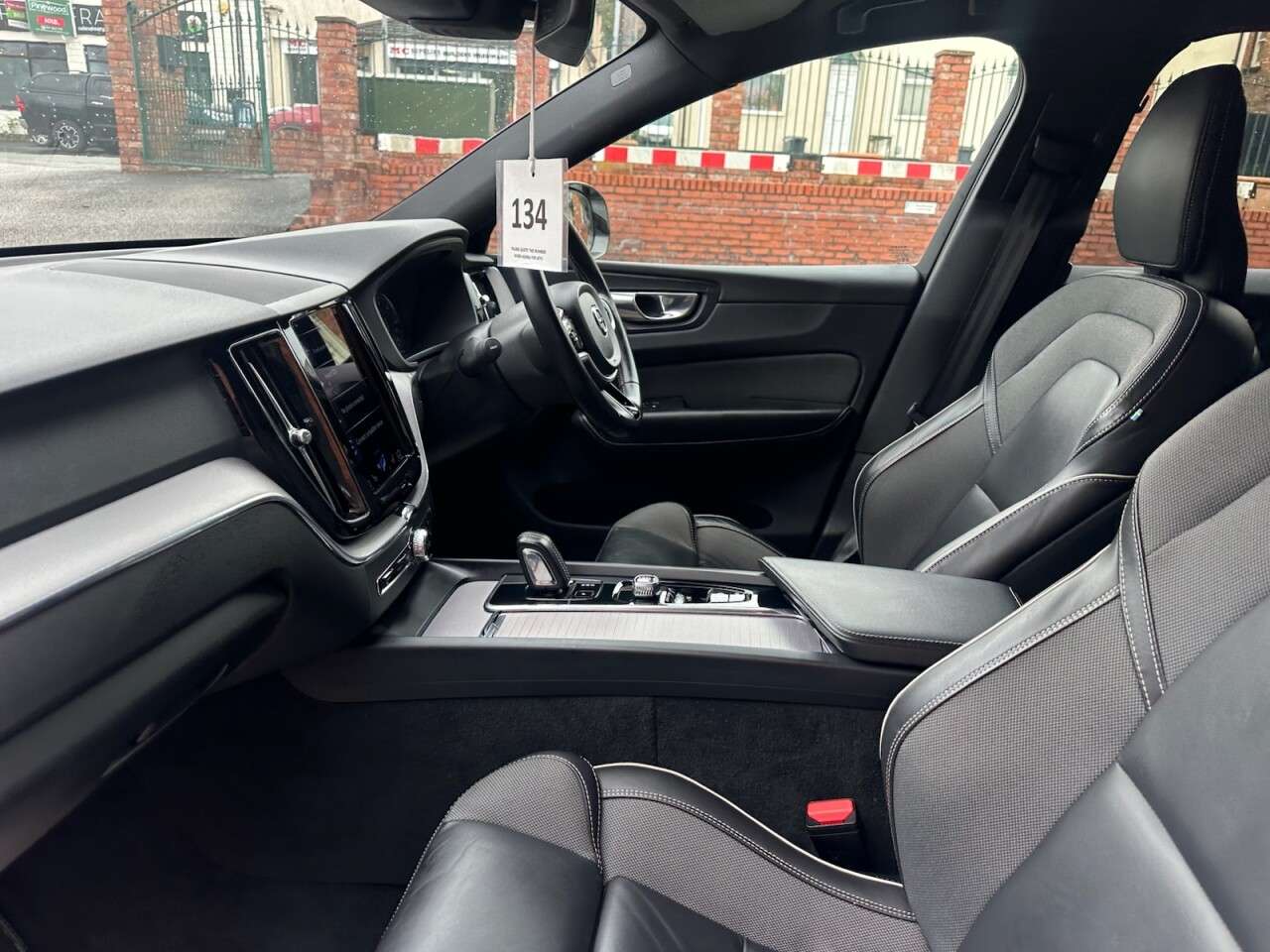 2021 VOLVO XC60 2021 VOLVO XC60