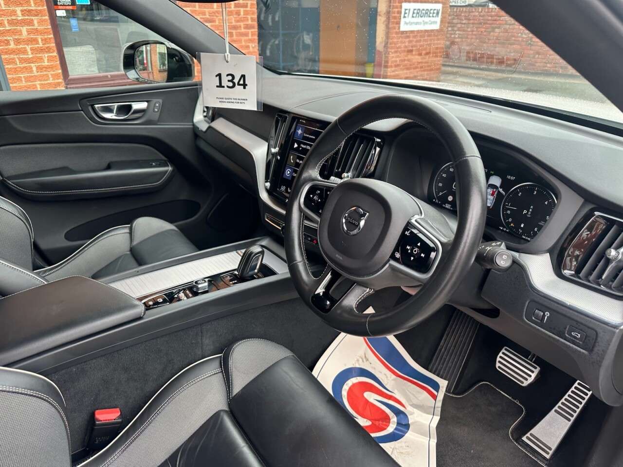 2021 VOLVO XC60 2021 VOLVO XC60