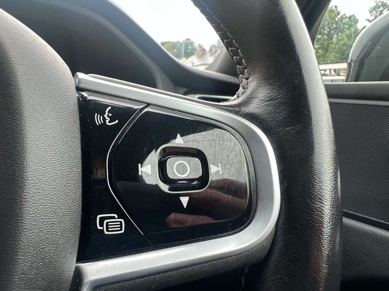 2021 VOLVO XC60 2021 VOLVO XC60