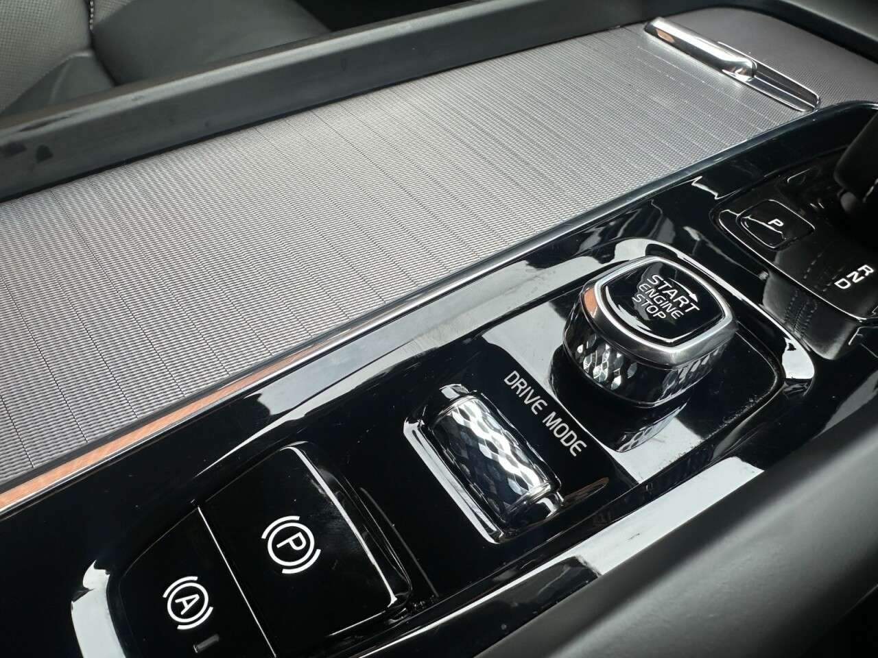 2021 VOLVO XC60 2021 VOLVO XC60
