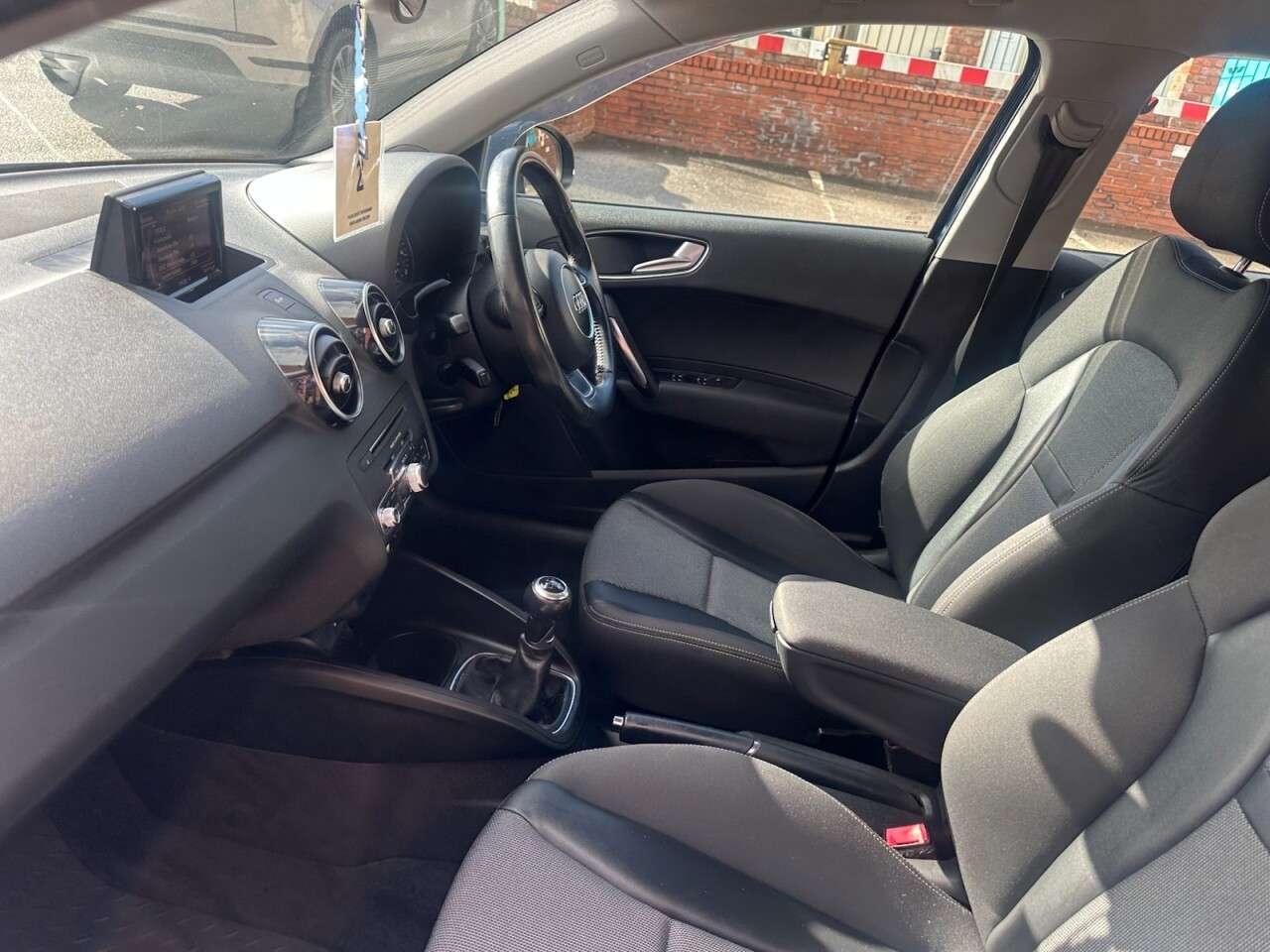2016 AUDI A1 2016 AUDI A1