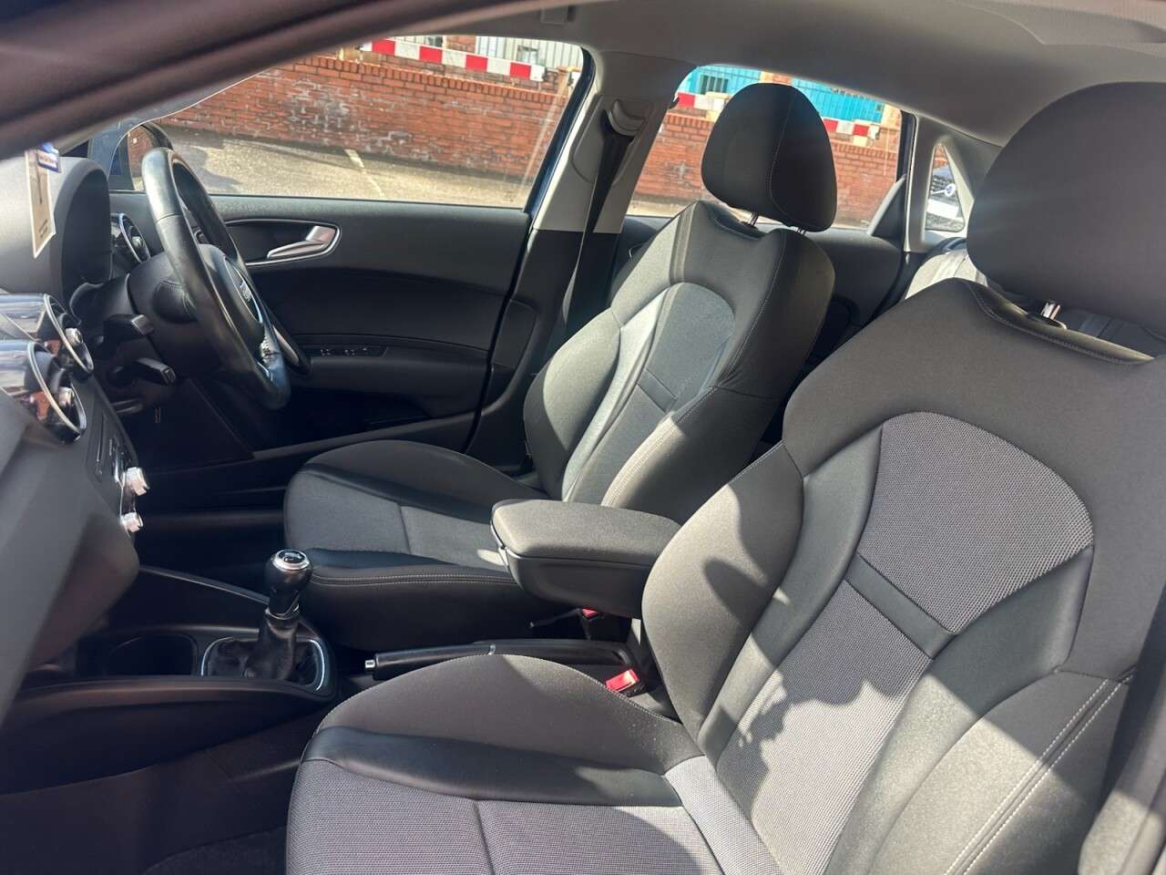2016 AUDI A1 2016 AUDI A1
