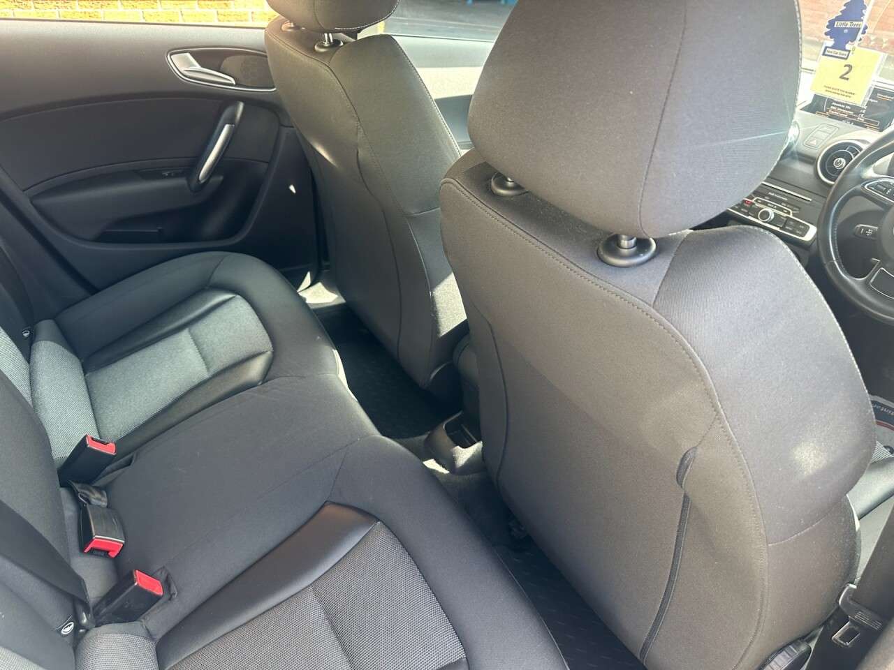 2016 AUDI A1 2016 AUDI A1
