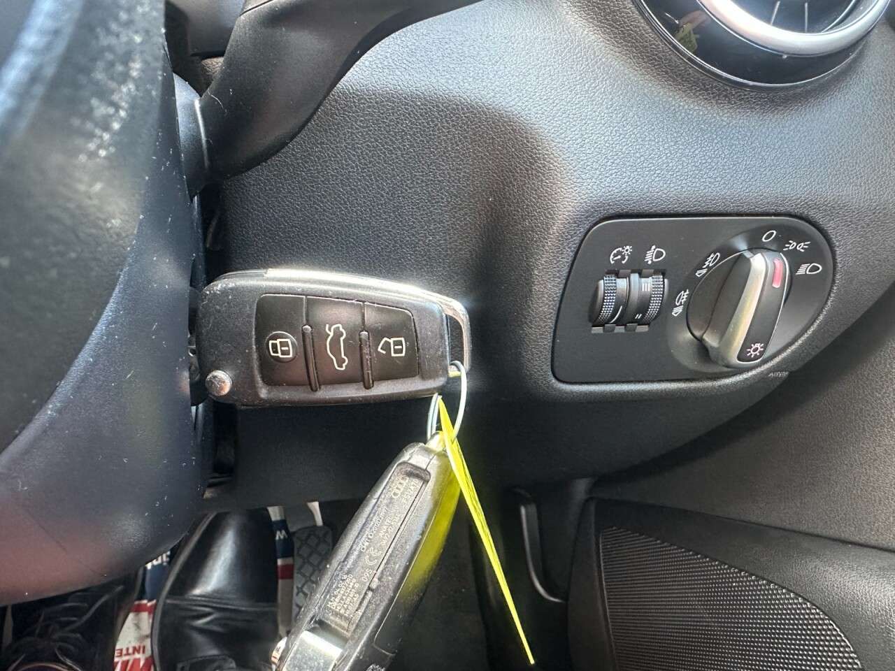 2016 AUDI A1 2016 AUDI A1