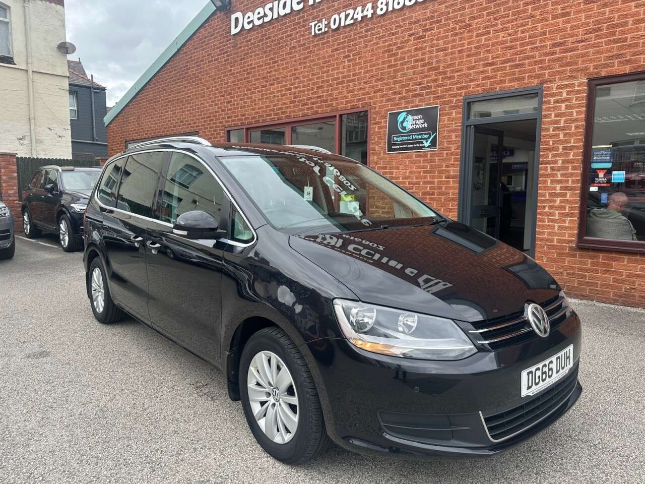 A 2016 VOLKSWAGEN SHARAN 2.0 TDI BlueMotion Tech SE MPV 5dr Diesel Manual Euro 6 (s/s) (150 ps) A 2016 VOLKSWAGEN SHARAN 2.0 TDI BlueMotion Tech SE MPV 5dr Diesel Manual Euro 6 (s/s) (150 ps)