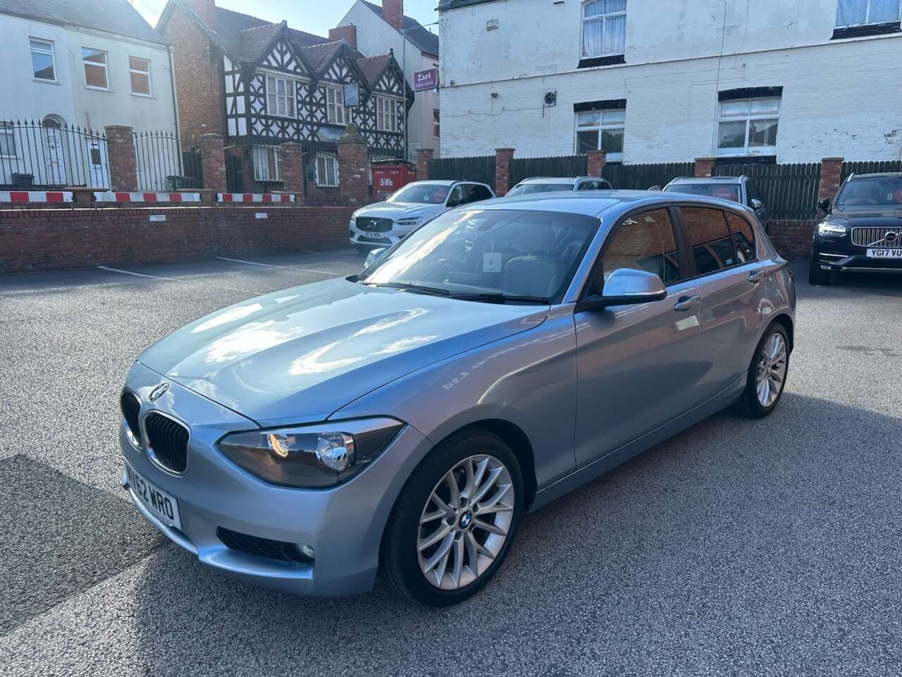 A 2012 BMW 1 SERIES 2.0 118d SE Hatchback 5dr Diesel Auto Euro 5 (s/s) (143 ps) A 2012 BMW 1 SERIES 2.0 118d SE Hatchback 5dr Diesel Auto Euro 5 (s/s) (143 ps)