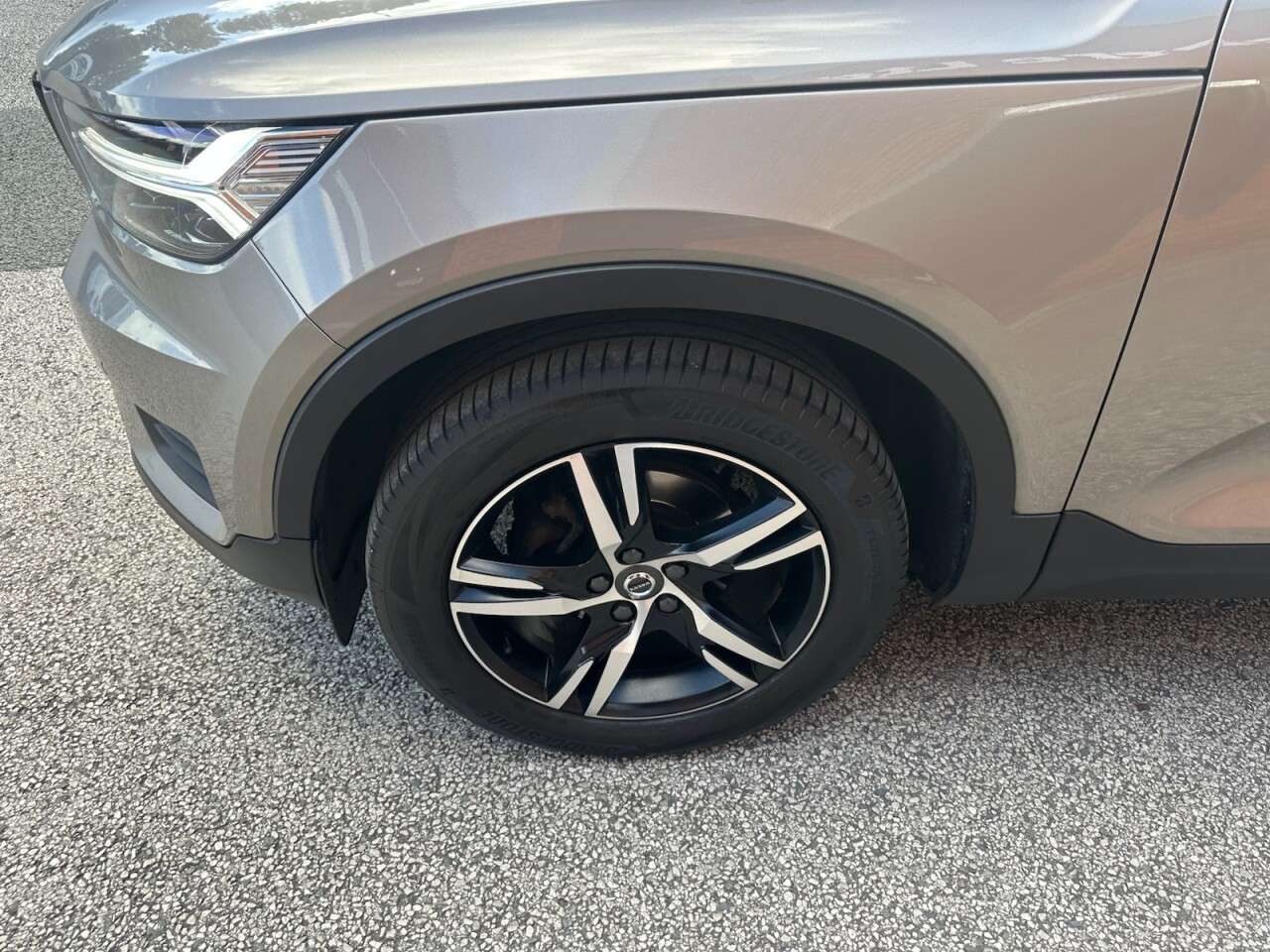 2021 VOLVO XC40 2021 VOLVO XC40