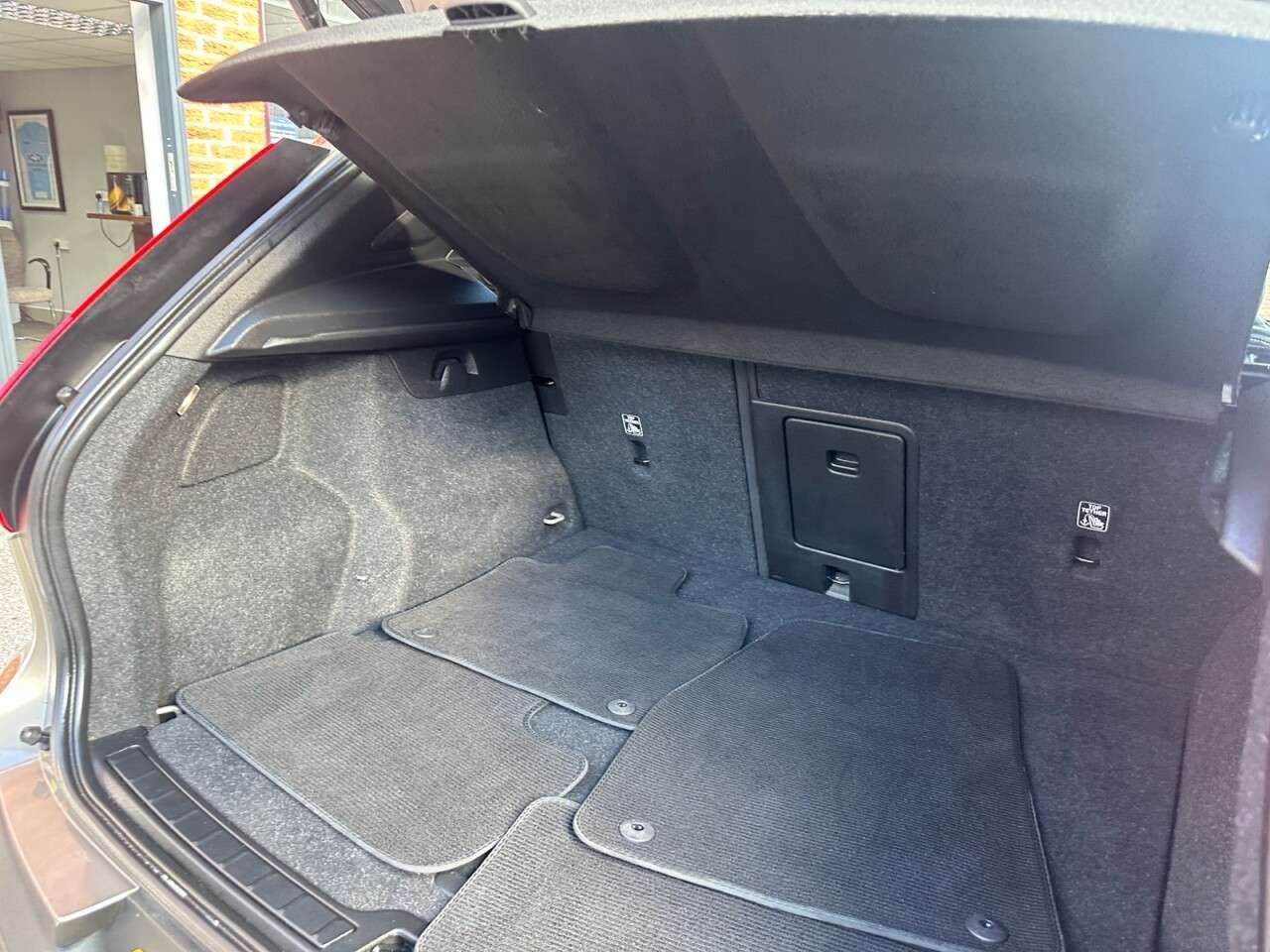 2021 VOLVO XC40 2021 VOLVO XC40