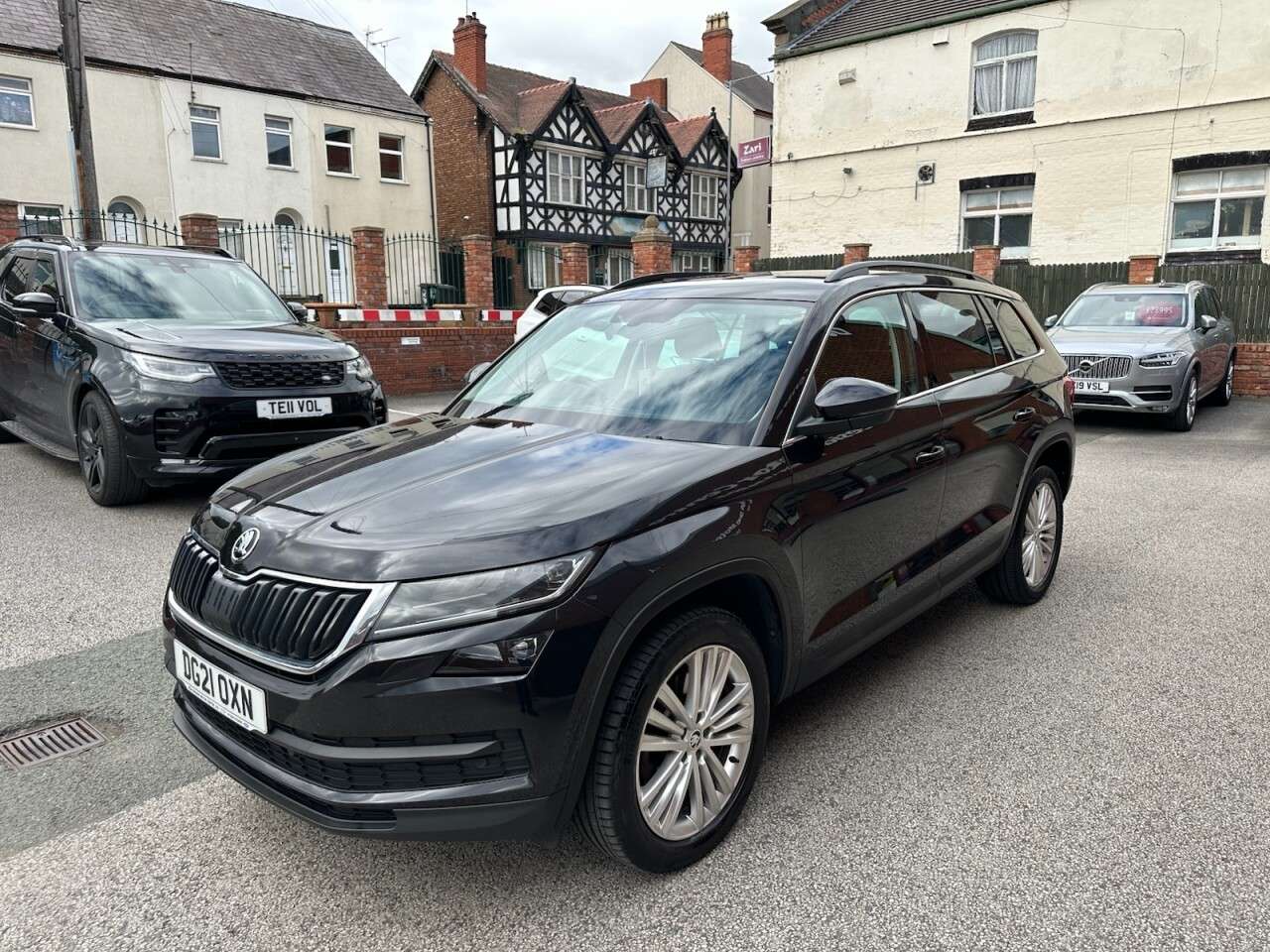 A 2021 SKODA KODIAQ 2.0 TDI SE L SUV 5dr Diesel DSG Euro 6 (s/s) (7 Seat) (150 ps) A 2021 SKODA KODIAQ 2.0 TDI SE L SUV 5dr Diesel DSG Euro 6 (s/s) (7 Seat) (150 ps)