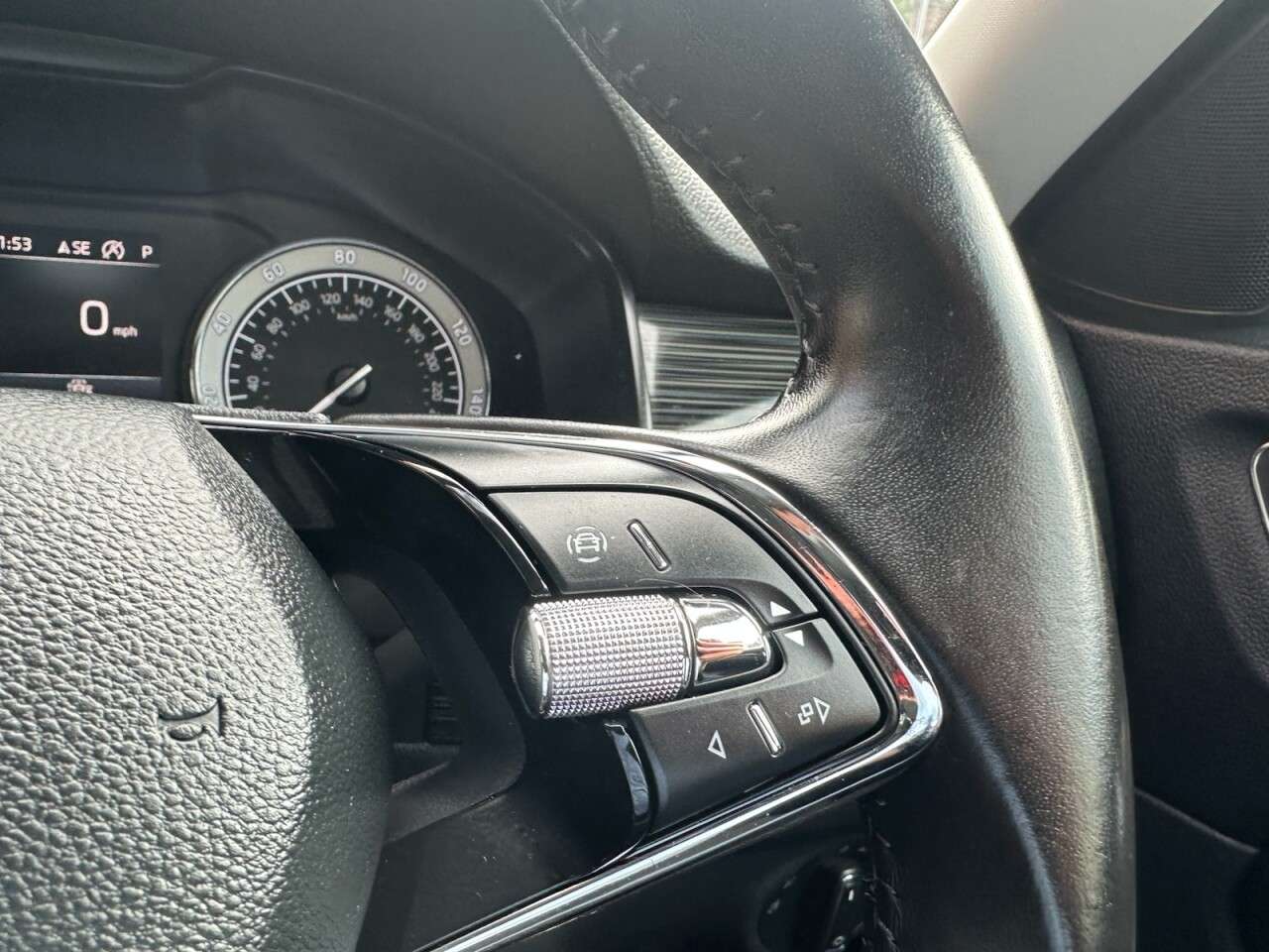 2021 SKODA KODIAQ 2021 SKODA KODIAQ