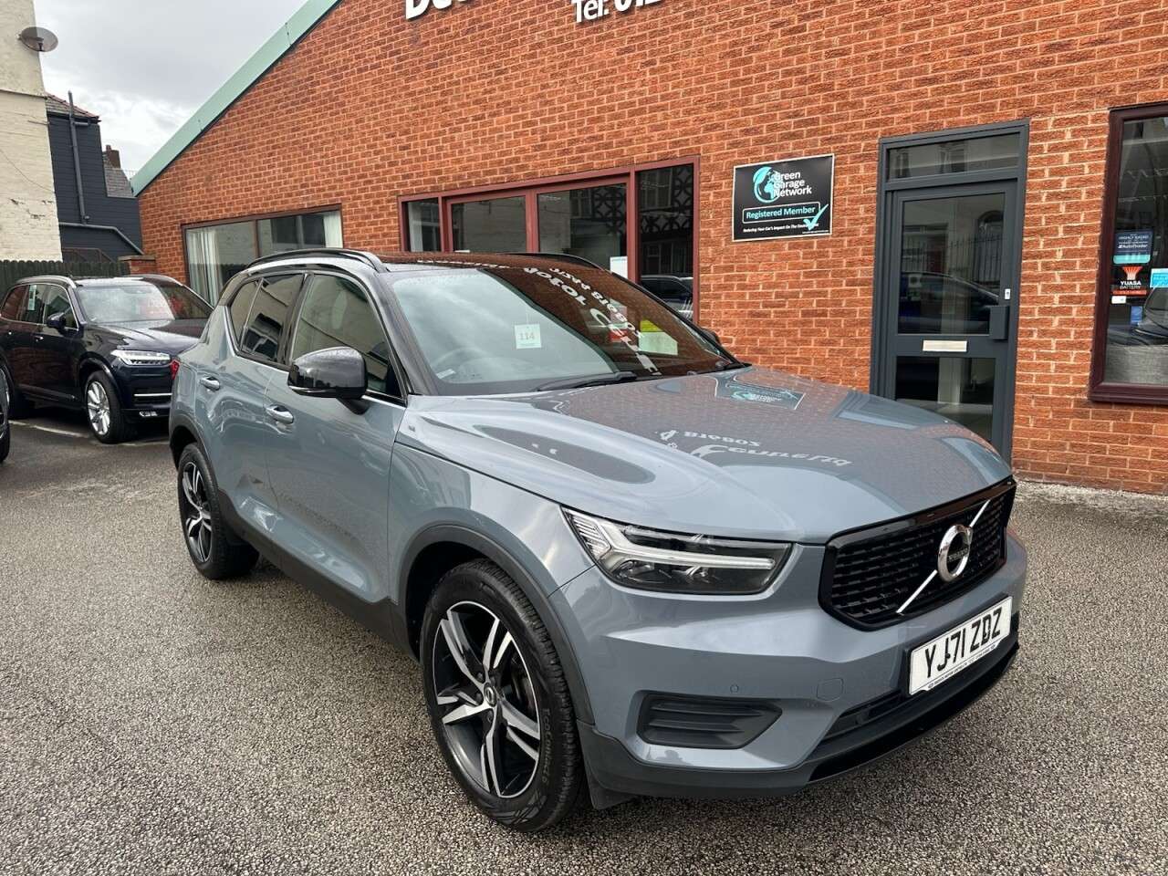 2021 VOLVO XC40 2021 VOLVO XC40