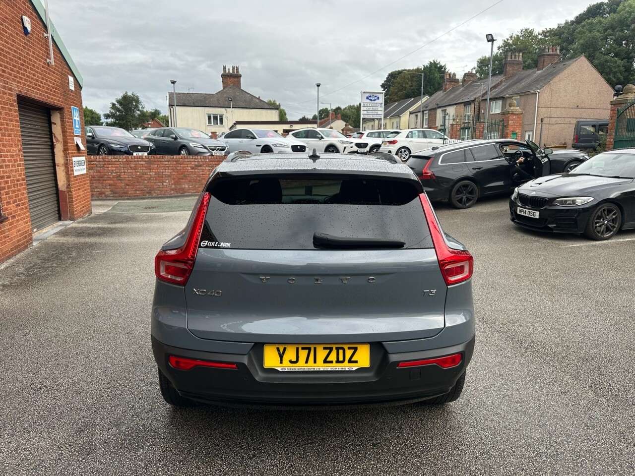 2021 VOLVO XC40 2021 VOLVO XC40