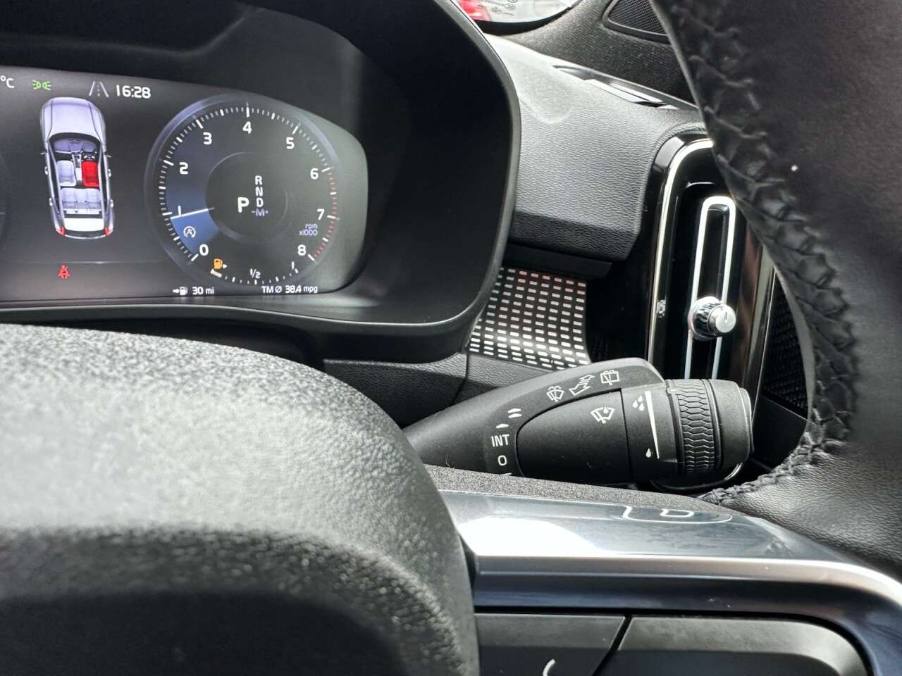 2021 VOLVO XC40 2021 VOLVO XC40