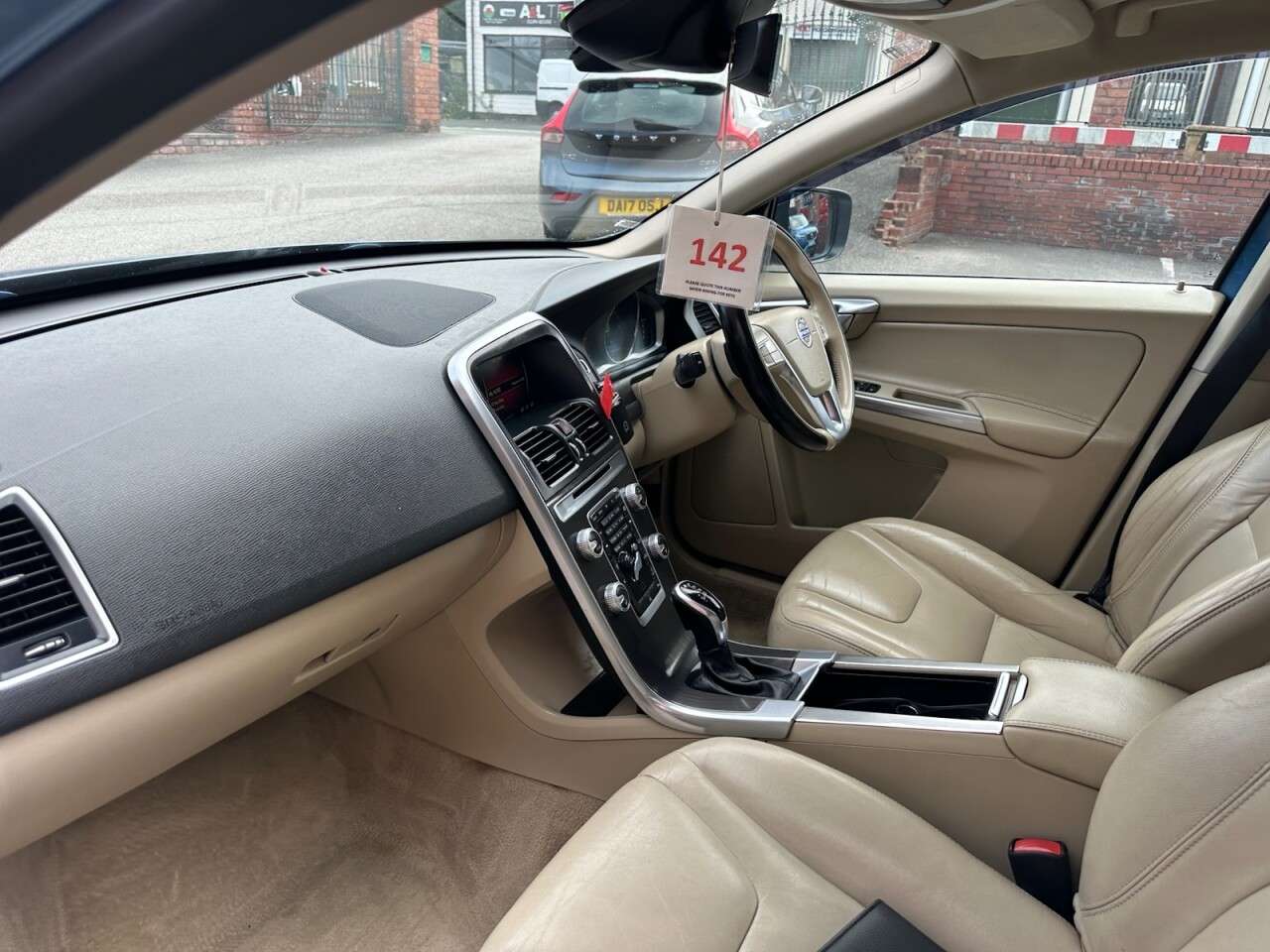 2015 VOLVO XC60 2015 VOLVO XC60