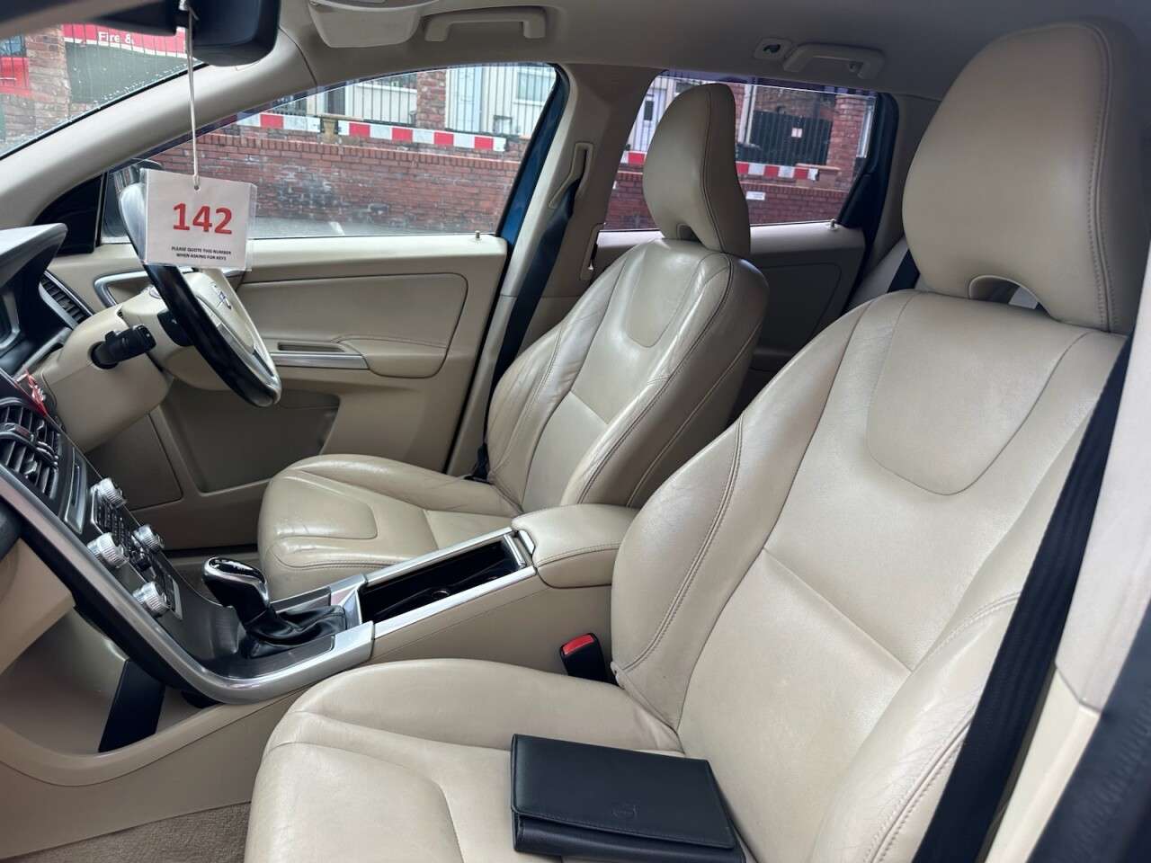 2015 VOLVO XC60 2015 VOLVO XC60