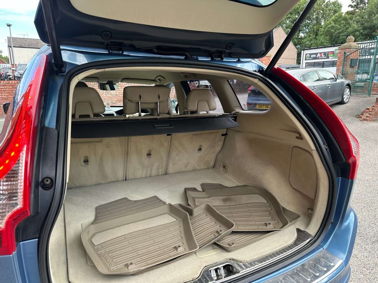 2015 VOLVO XC60 2015 VOLVO XC60