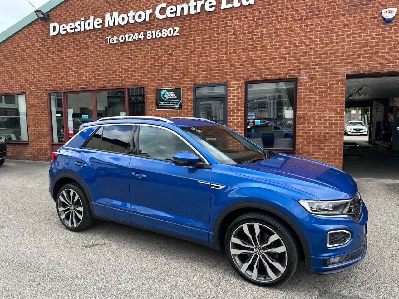 A 2021 VOLKSWAGEN T-ROC 2.0 TDI EVO R-Line SUV 5dr Diesel Manual Euro 6 (s/s) (150 ps) Front and re A 2021 VOLKSWAGEN T-ROC 2.0 TDI EVO R-Line SUV 5dr Diesel Manual Euro 6 (s/s) (150 ps) Front and re