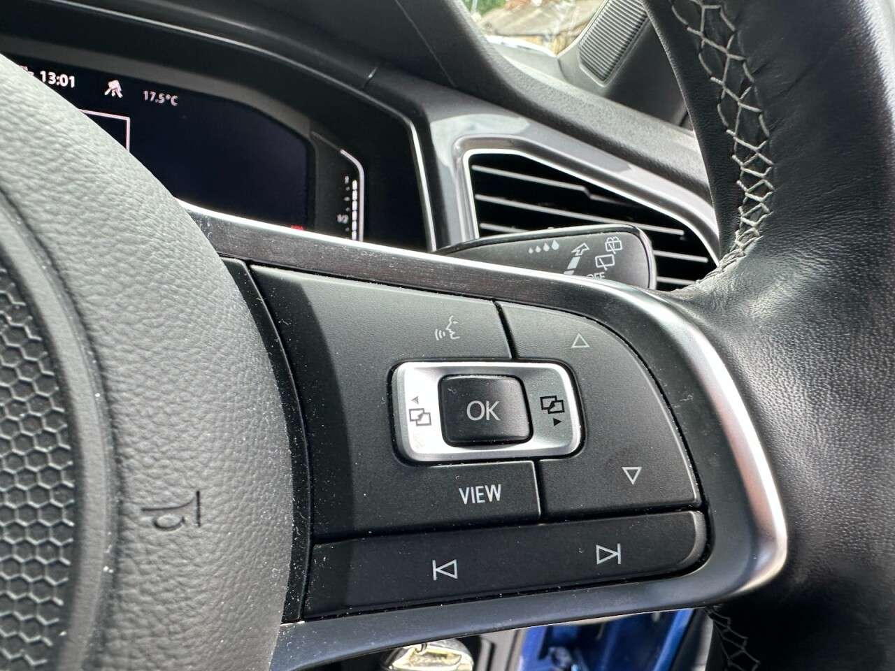 2021 VOLKSWAGEN T-ROC 2021 VOLKSWAGEN T-ROC