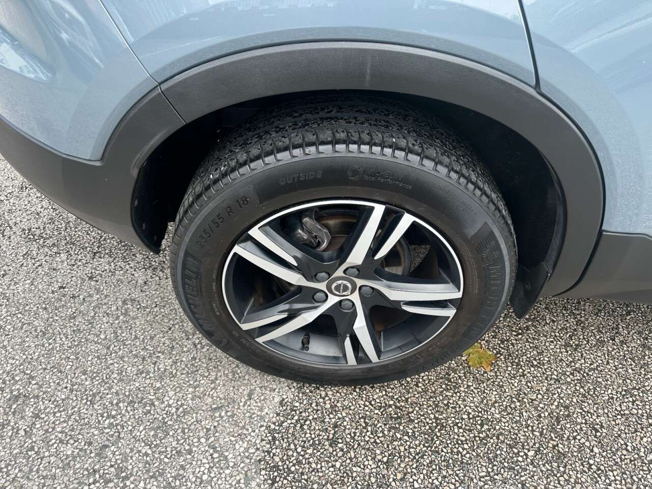 2019 VOLVO XC40 2019 VOLVO XC40
