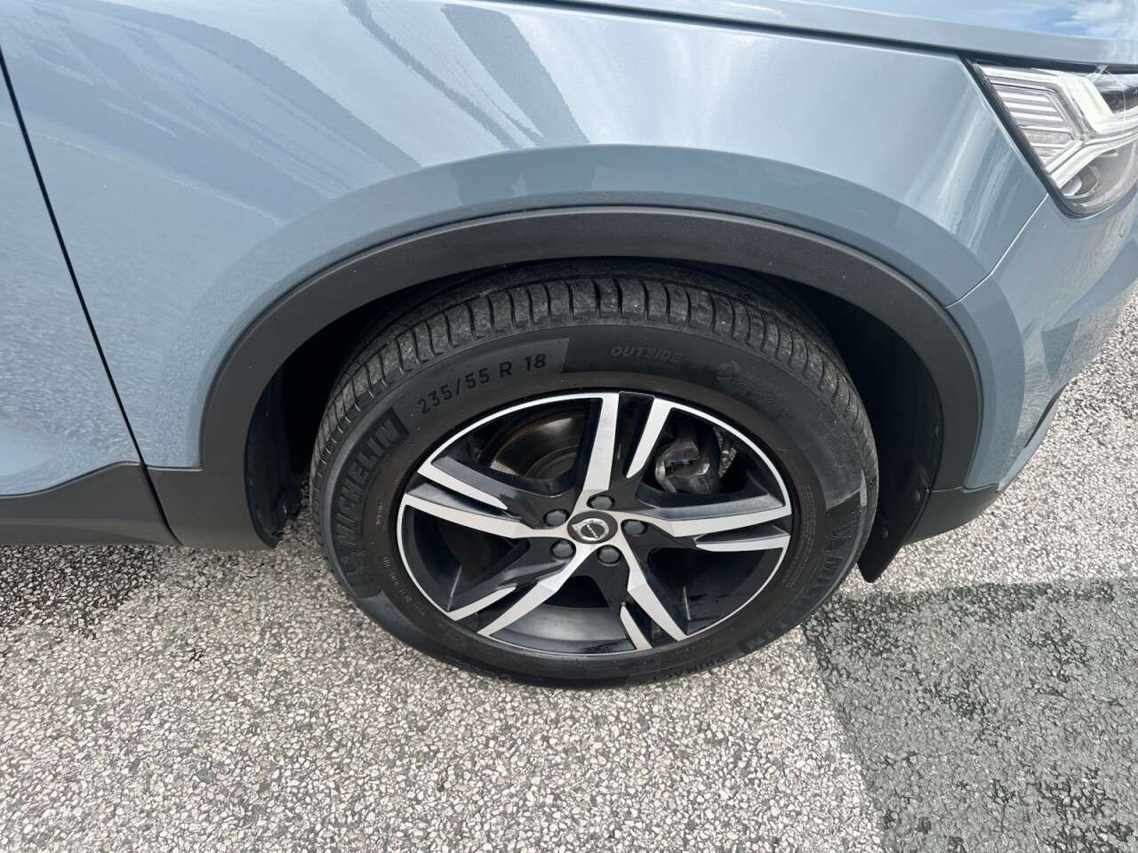 2019 VOLVO XC40 2019 VOLVO XC40
