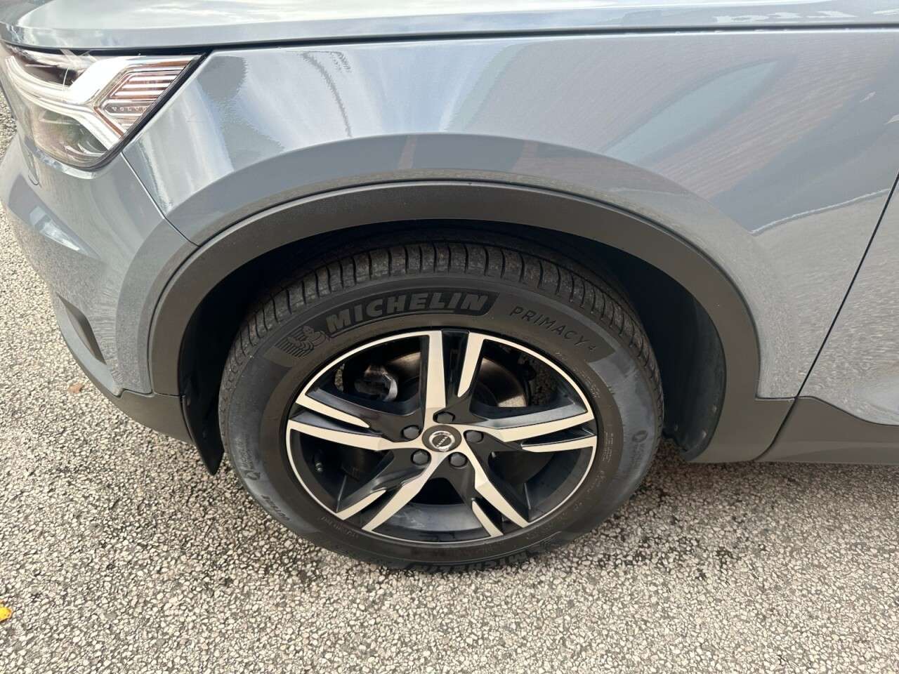 2019 VOLVO XC40 2019 VOLVO XC40