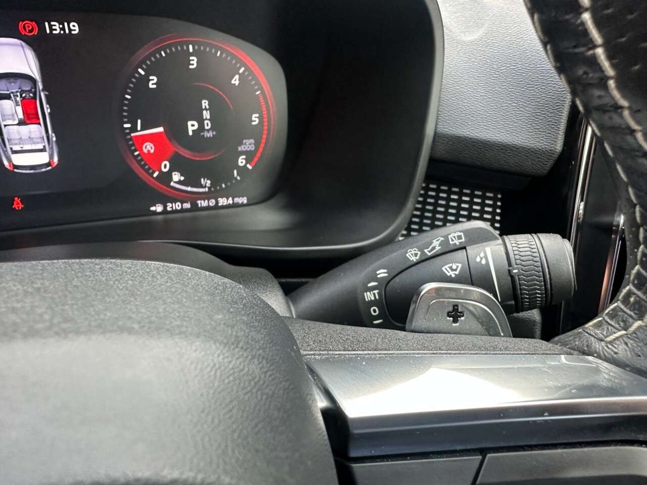 2019 VOLVO XC40 2019 VOLVO XC40