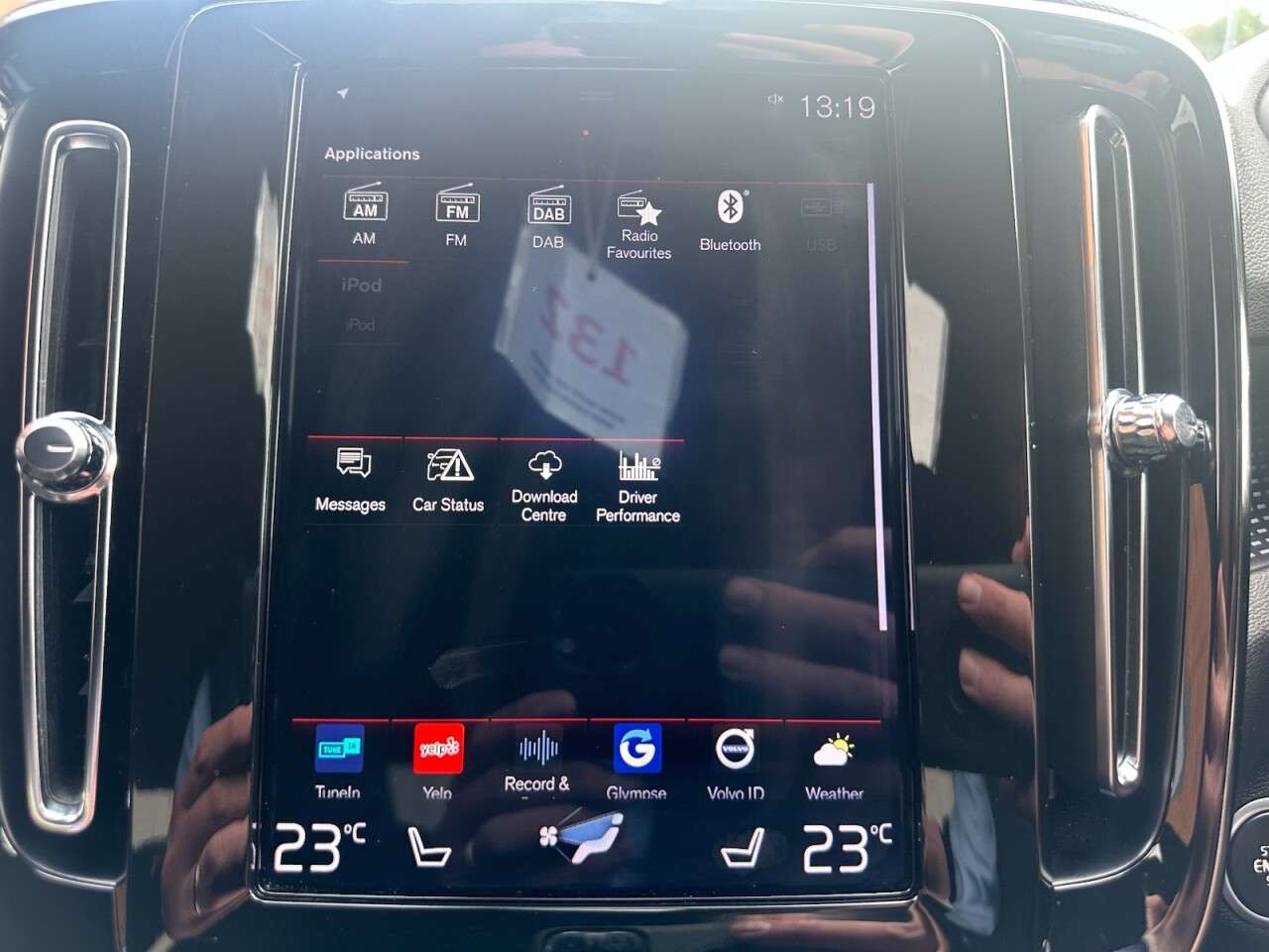 2019 VOLVO XC40 2019 VOLVO XC40