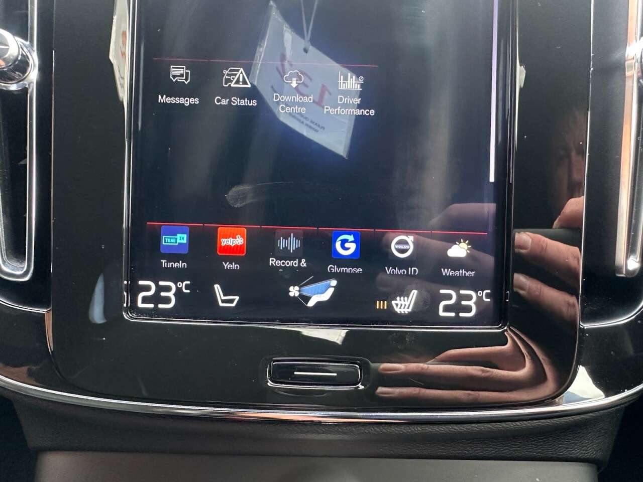 2019 VOLVO XC40 2019 VOLVO XC40