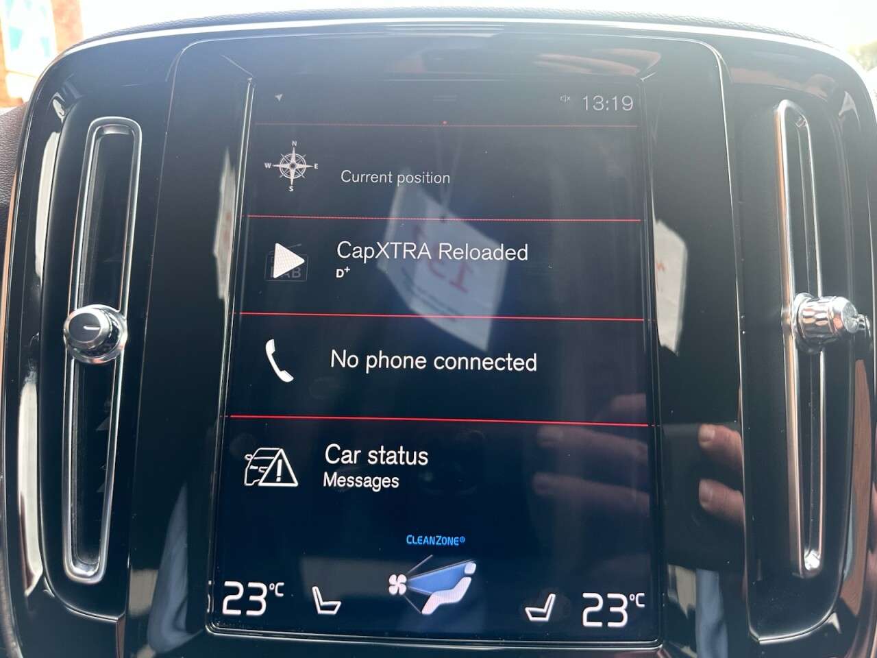 2019 VOLVO XC40 2019 VOLVO XC40