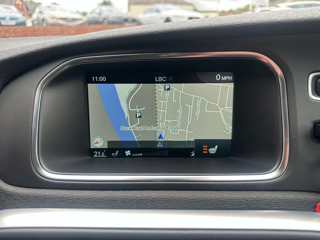 2016 VOLVO V40 2016 VOLVO V40