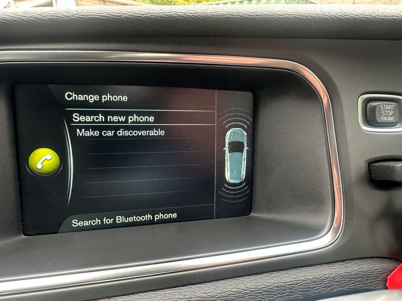2016 VOLVO V40 2016 VOLVO V40