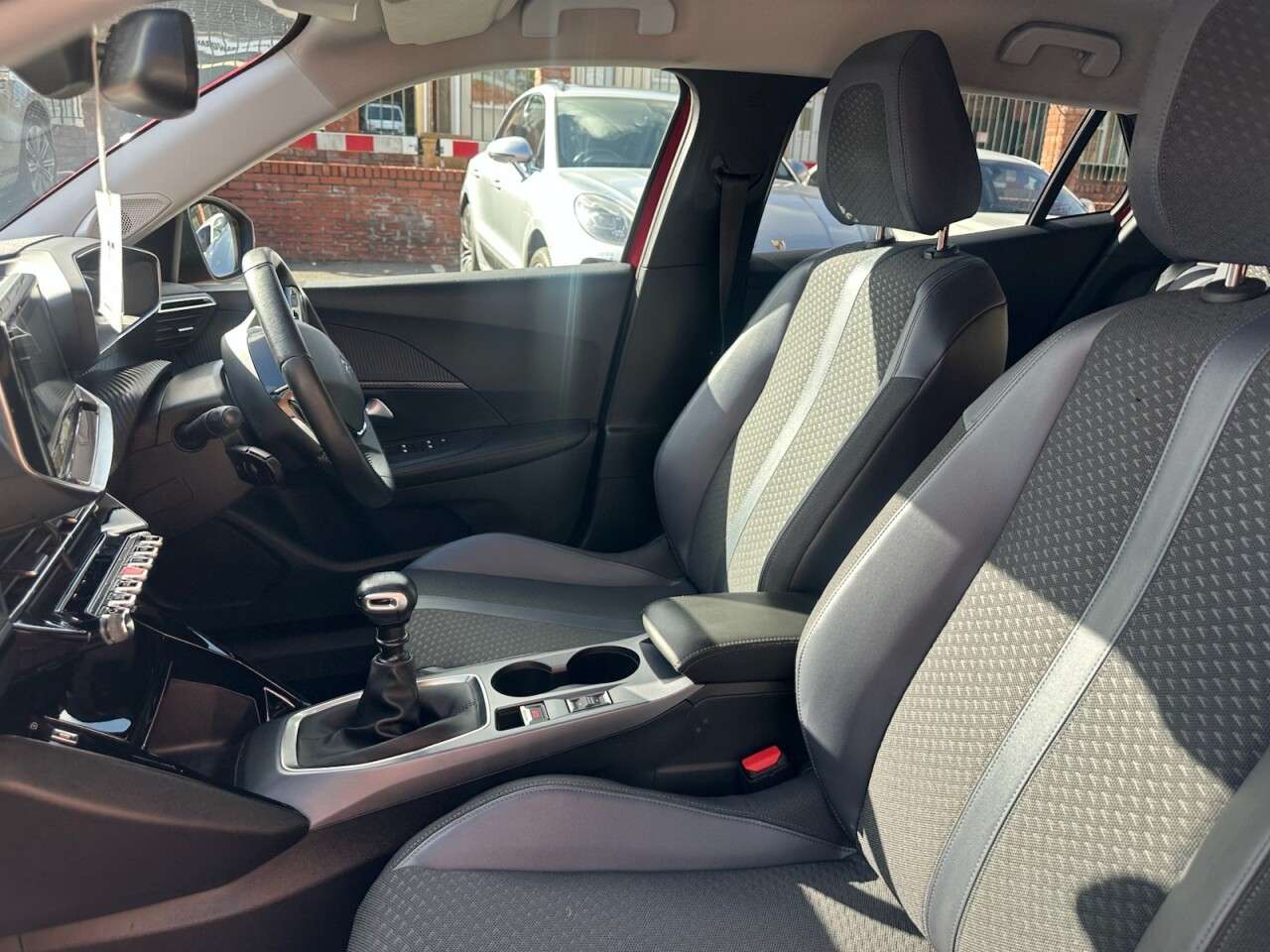 2020 PEUGEOT 2008 2020 PEUGEOT 2008